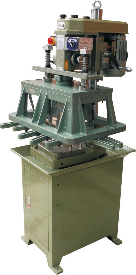 YT-4508電腦板金，液晶顯示多軸攻牙機(jī)